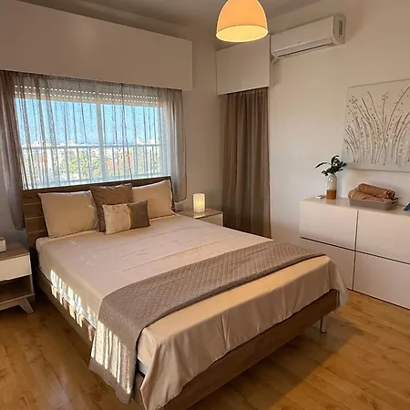 Vibes - 3br Spacious *