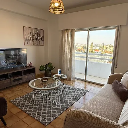 Vibes - 3br Spacious Larnaca